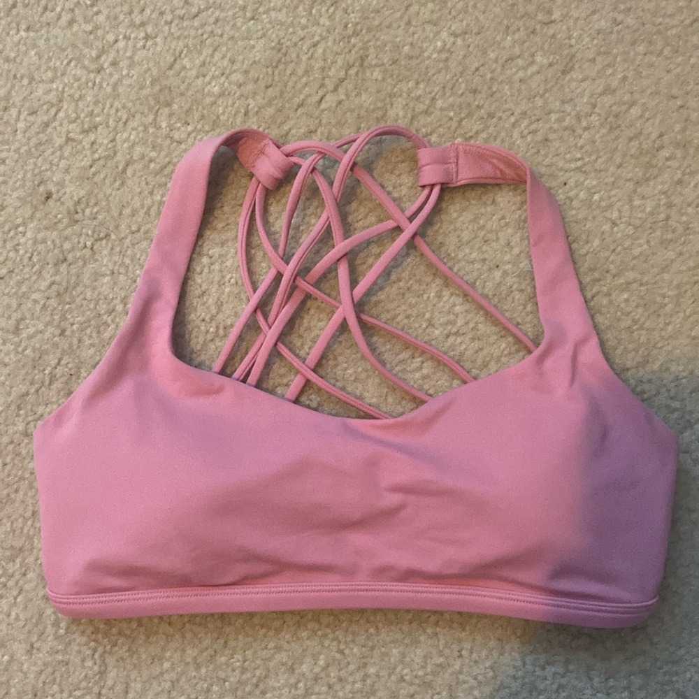 Lululemon Free to Be Bra size 6